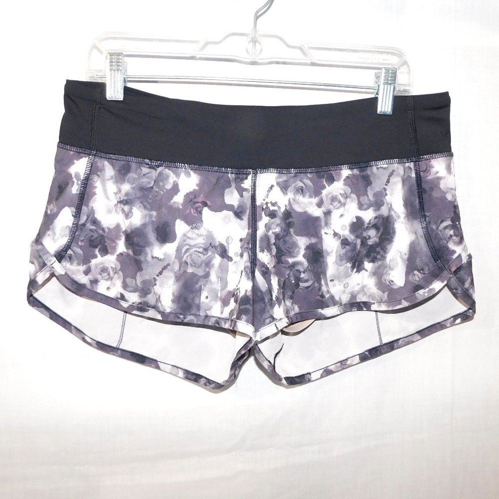 Lululemon Run Speed Short Obscured Black Gray White Rose Ink Blot 2.5" Womens 8